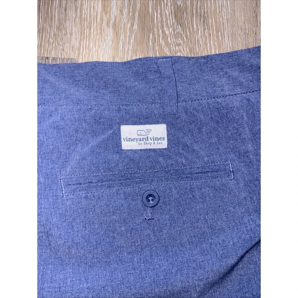 Vineyard Vines nice shorts